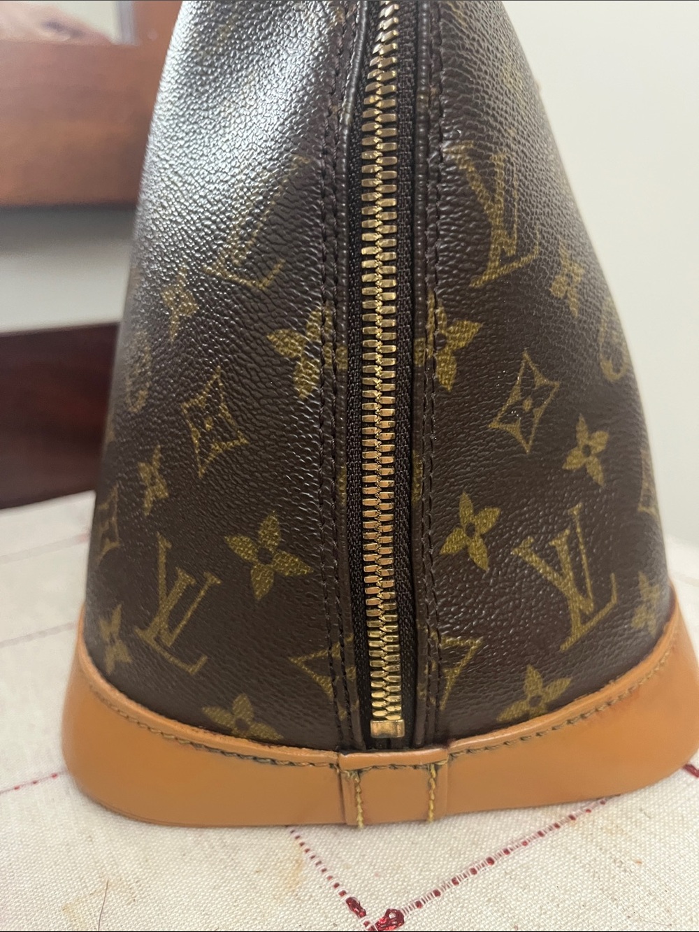 Louis Vuitton  Monogram Alma painted vachetta COA w/insert - Picture 6 of 16